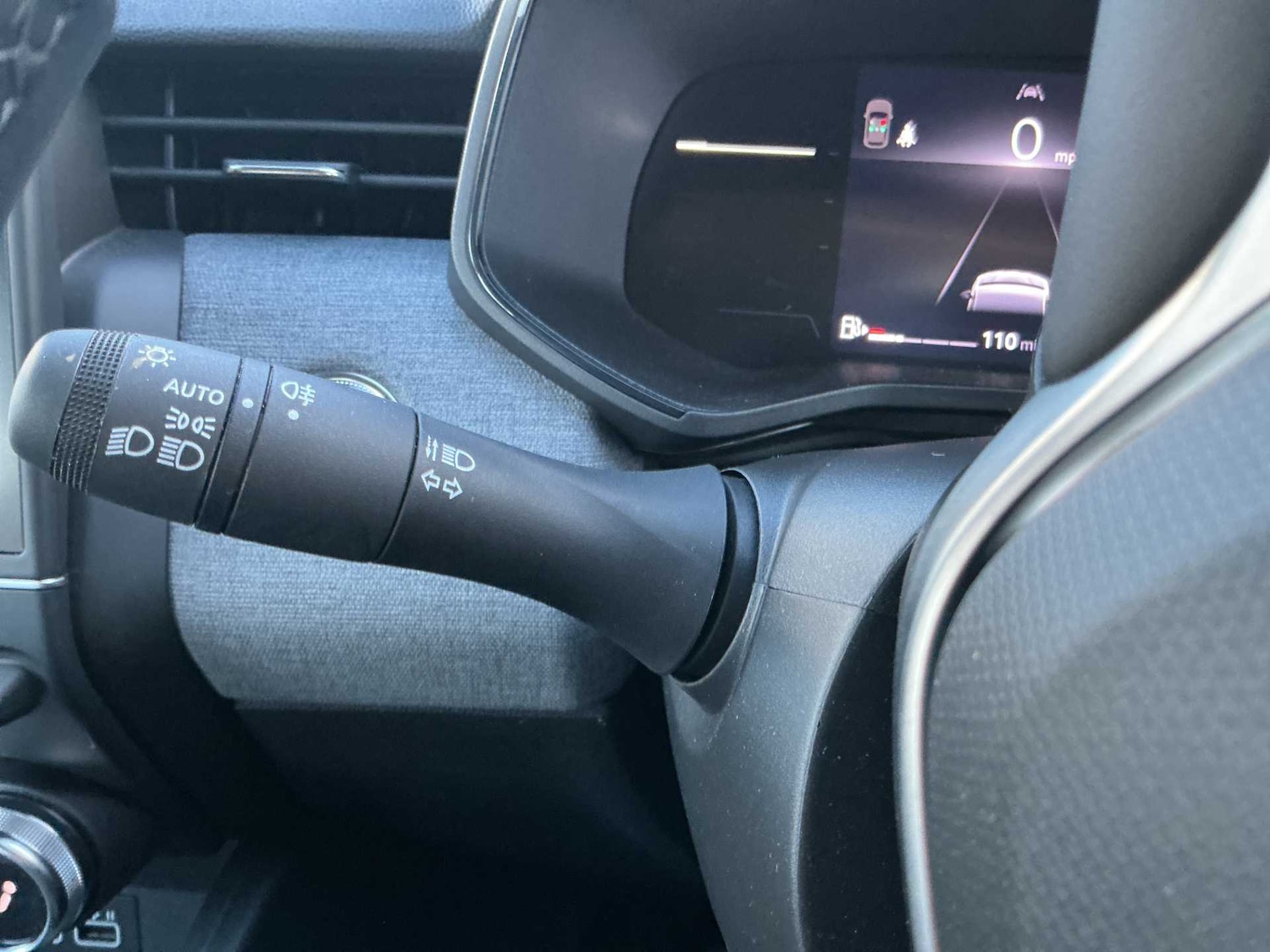 Used Renault Clio 2025 for sale - 76969964: Photo 25