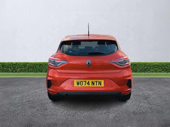 Used Renault Clio 2025 for sale - 76969964: Photo