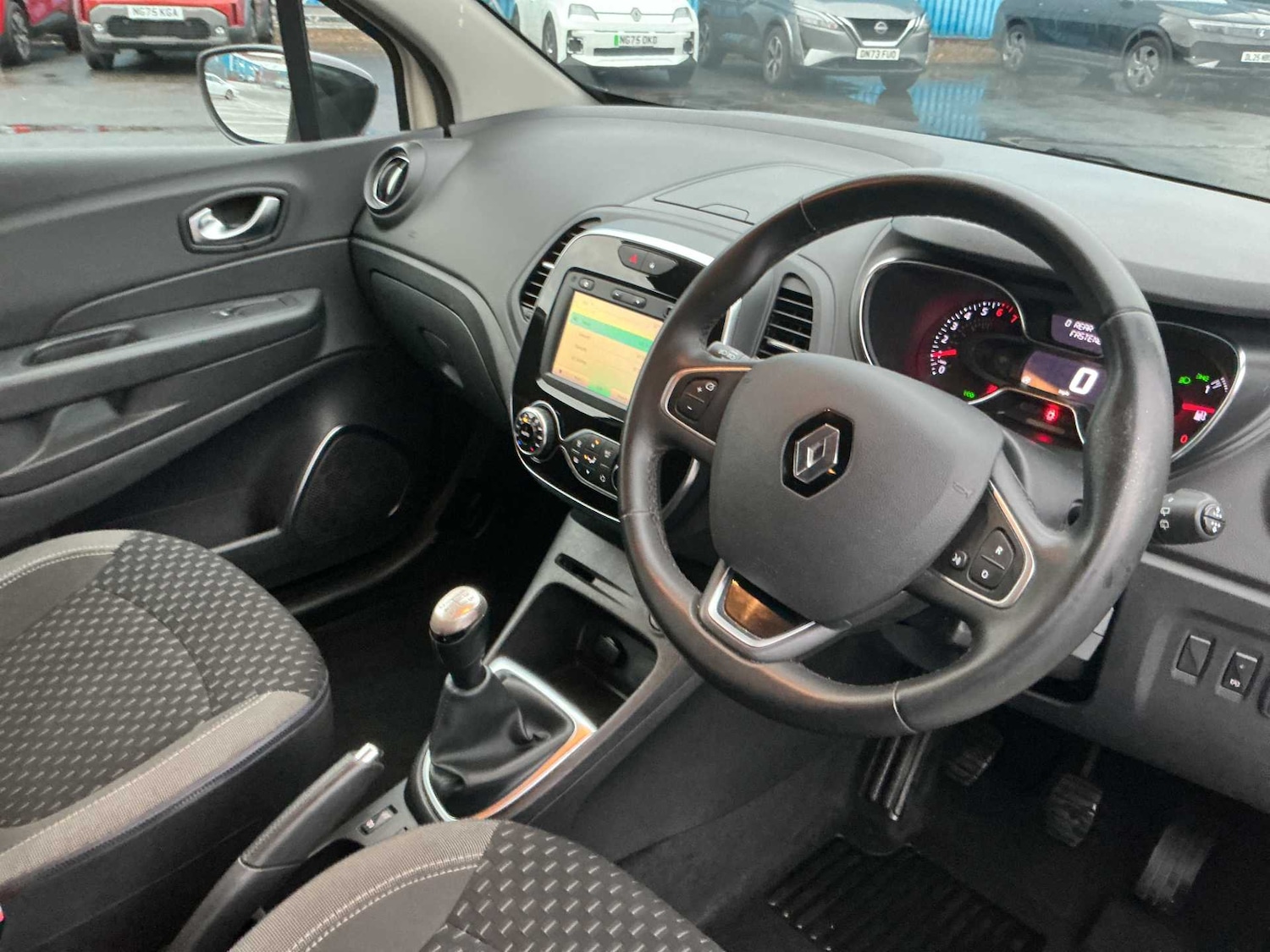 Used Renault Captur 2017 for sale - 76885028: Photo 14