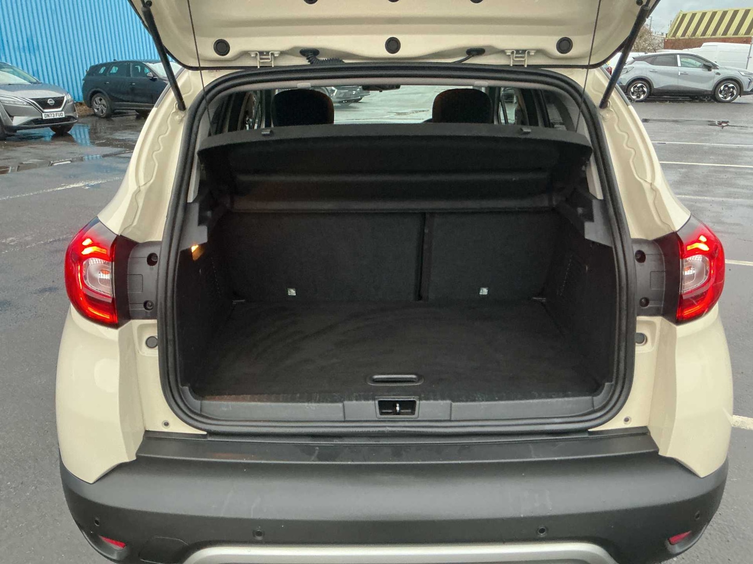 Used Renault Captur 2017 for sale - 76885028: Photo 16