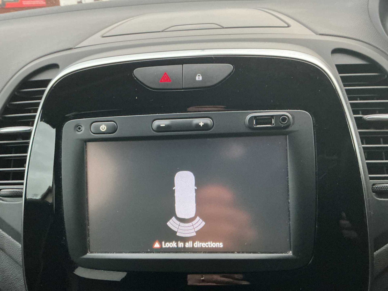 Used Renault Captur 2017 for sale - 76885028: Photo 21