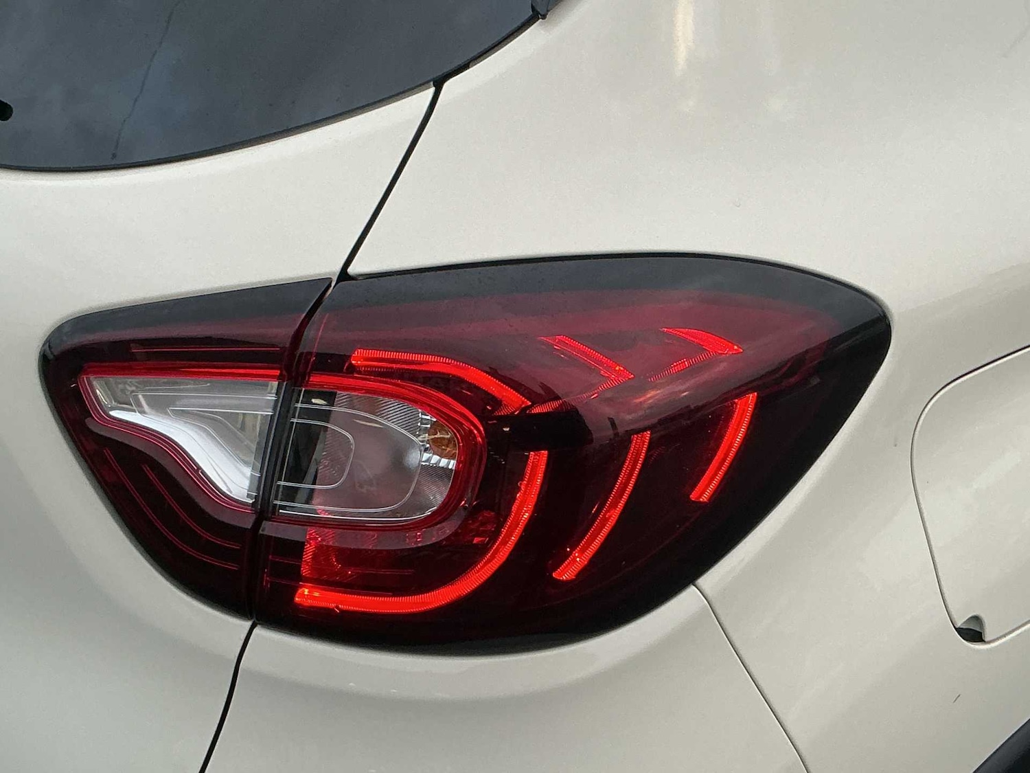 Used Renault Captur 2017 for sale - 76885028: Photo 28