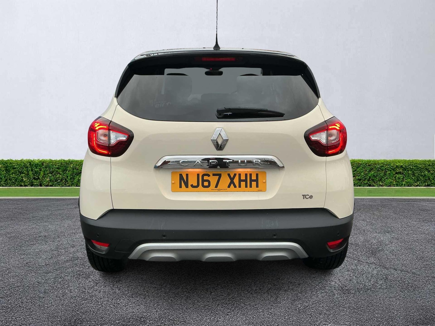 Used Renault Captur 2017 for sale - 76885028: Photo 4