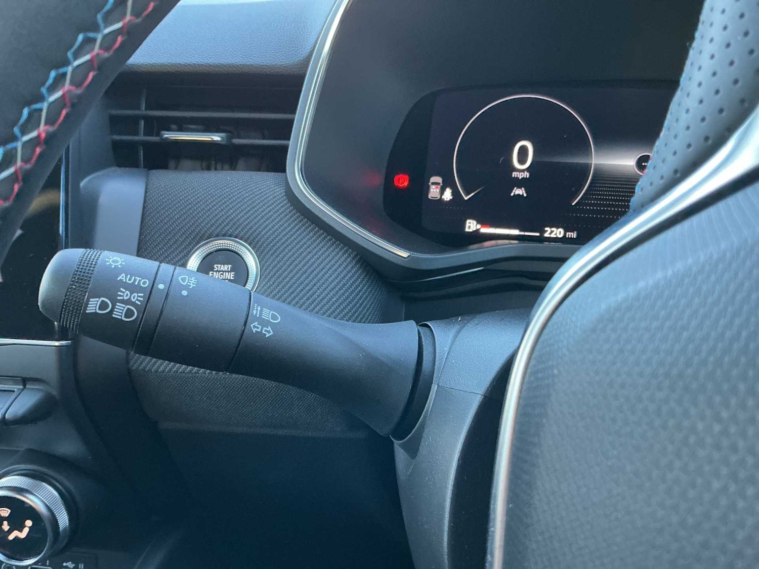 Used Renault Clio 2025 for sale - 77003668: Photo 25