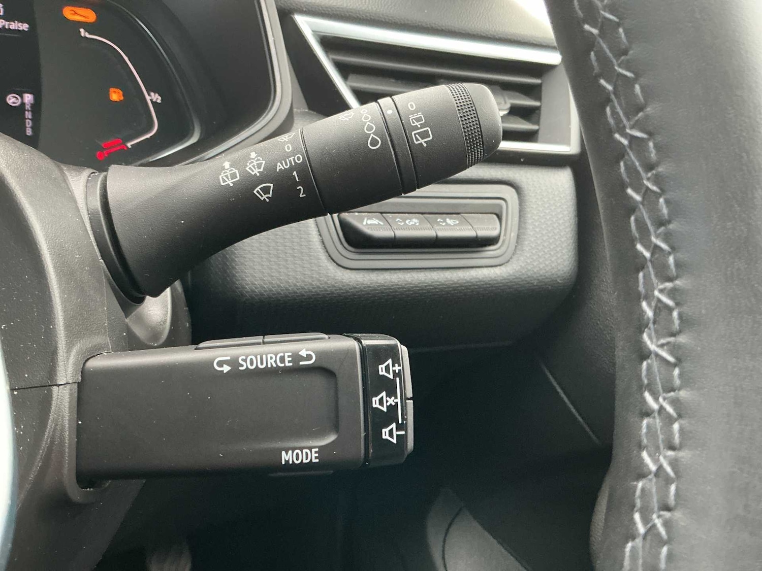 Used Renault Clio 2023 for sale - 78053553: Photo 26