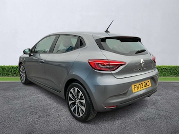 Used Renault Clio 2023 for sale - 78053553: Photo