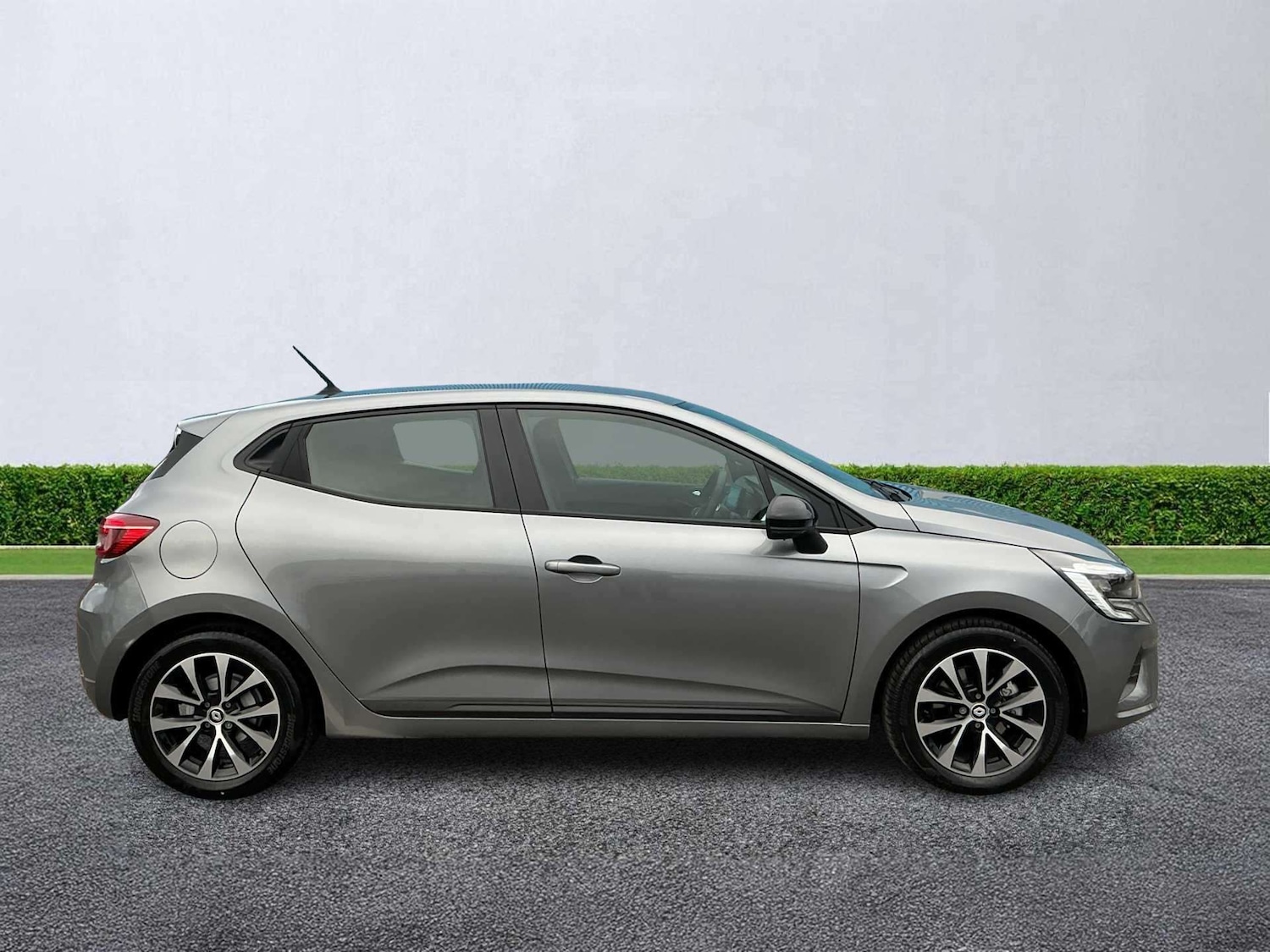 Used Renault Clio 2023 for sale - 78053553: Photo 3