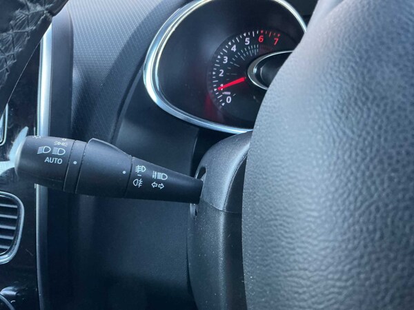 Used Renault Clio 2017 for sale - 76101427: Photo 25