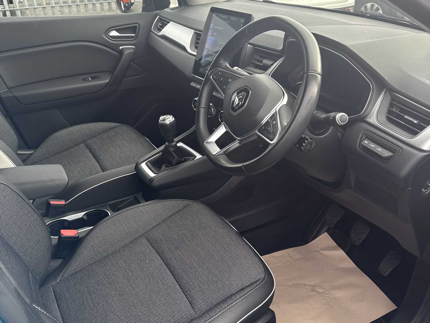 Used Renault Captur 2020 for sale - 76300760: Photo 14