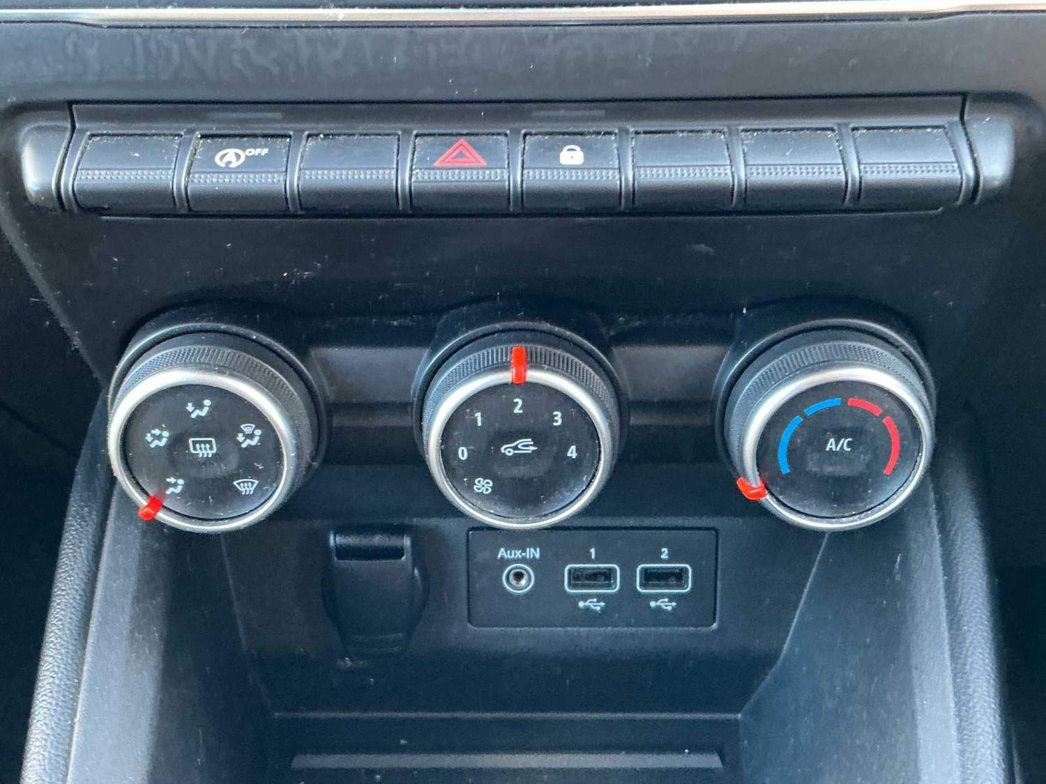 Used Renault Clio 2020 for sale - 78176555: Photo 11