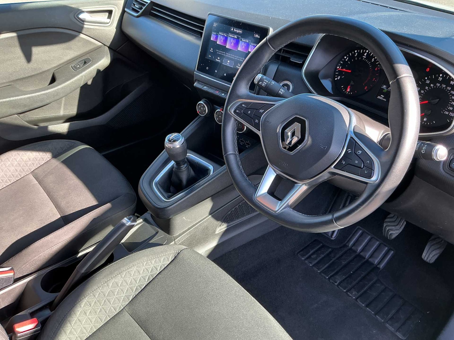 Used Renault Clio 2020 for sale - 78176555: Photo 14