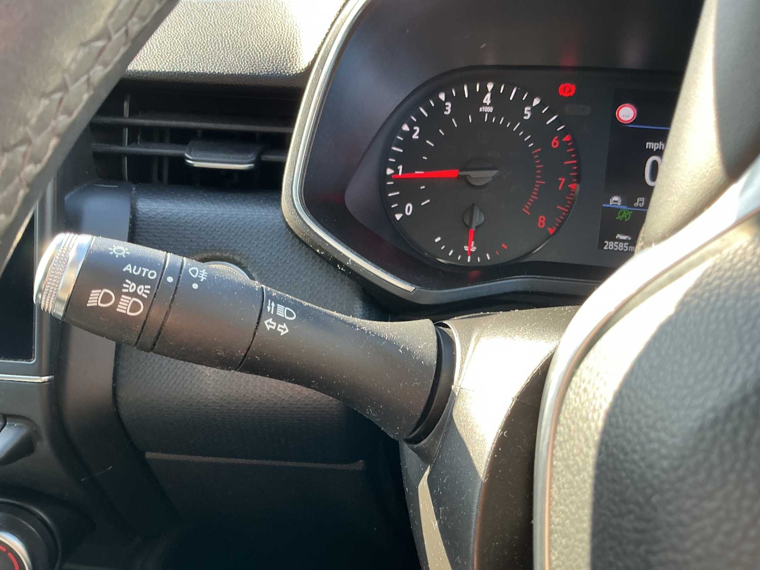 Used Renault Clio 2020 for sale - 78176555: Photo 25