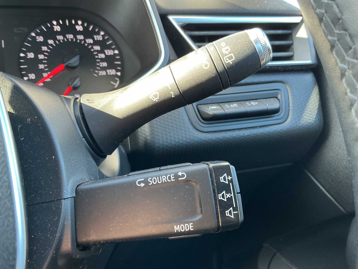 Used Renault Clio 2020 for sale - 78176555: Photo 26