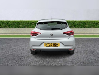 Used Renault Clio 2023 for sale - 75436909: Photo