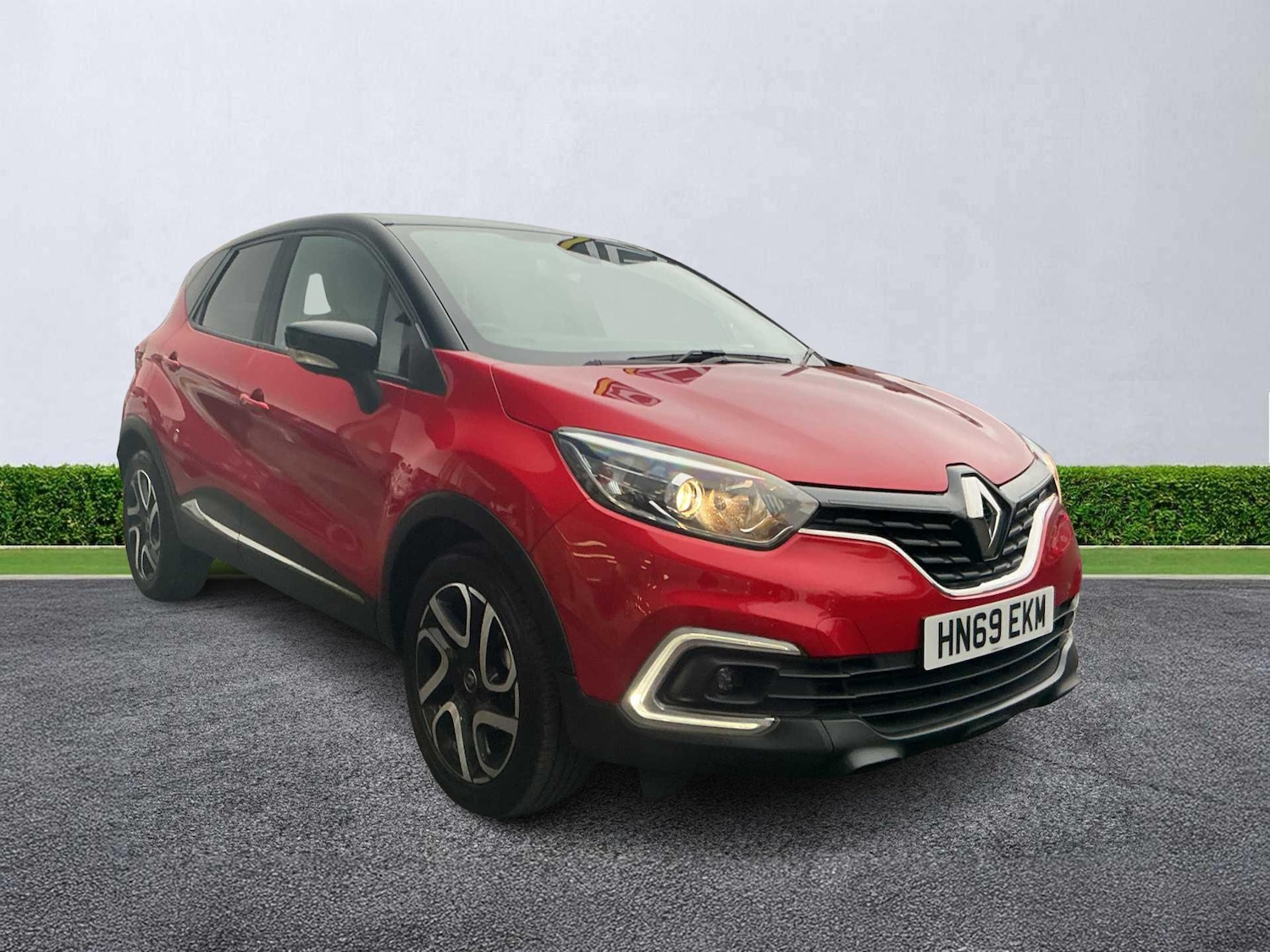 Used Renault Captur 2019 for sale - 76713264: Photo 1