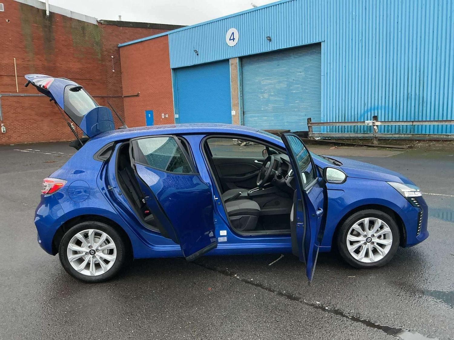 Used Renault Clio 2025 for sale - 77023465: Photo 34