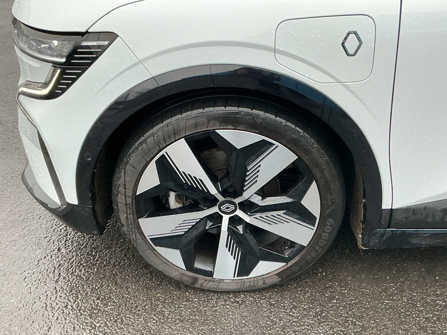 Used Renault Megane E Tech 2024 for sale - 77562613: Photo 6