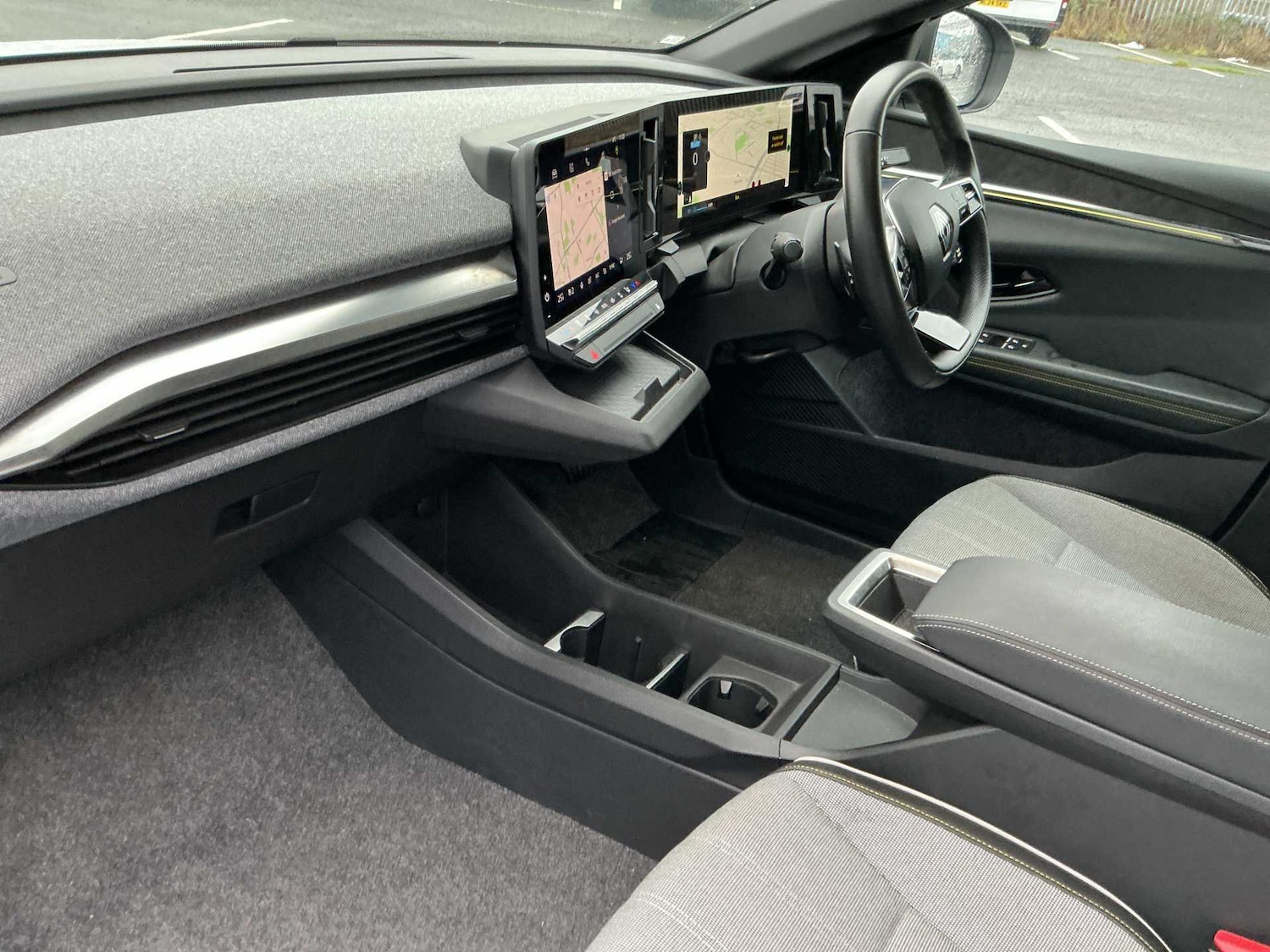 Used Renault Megane E Tech 2024 for sale - 77562613: Photo 7