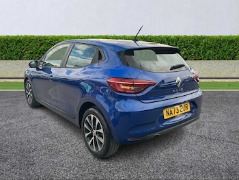 Used Renault Clio 2023 for sale - 75773100: Photo