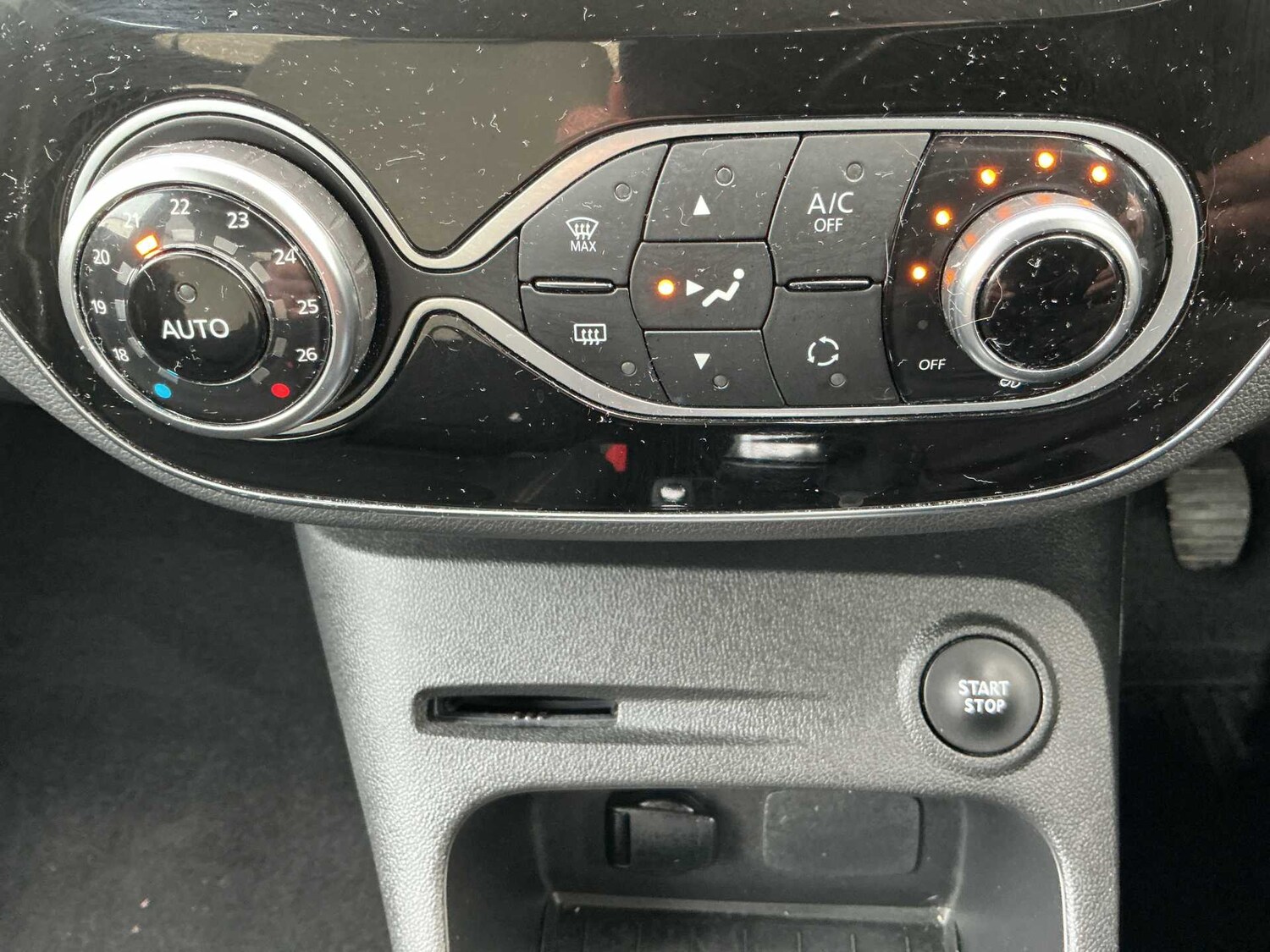 Used Renault Captur 2019 for sale - 78106374: Photo 11