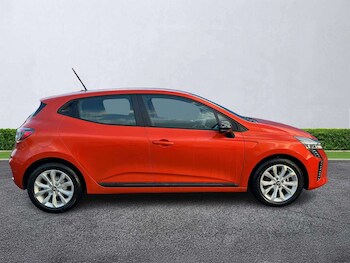 Used Renault Clio 2025 for sale - 77873659: Photo
