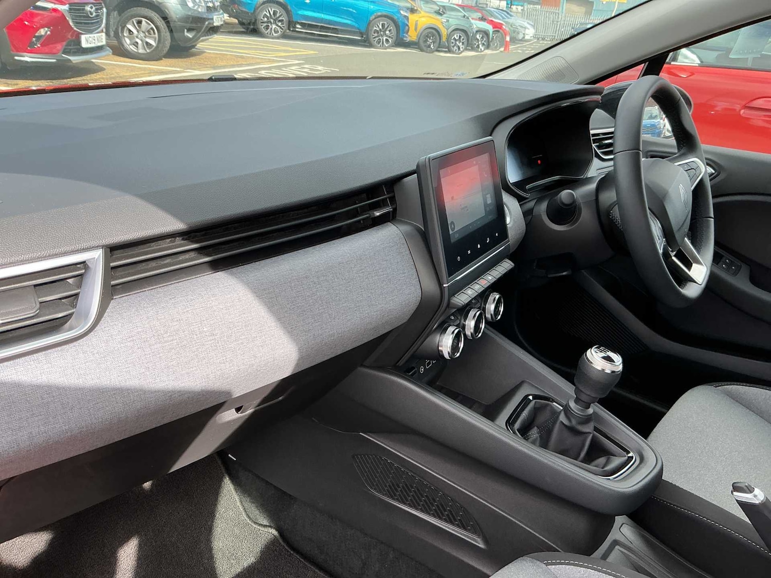 Used Renault Clio 2025 for sale - 77873659: Photo 7