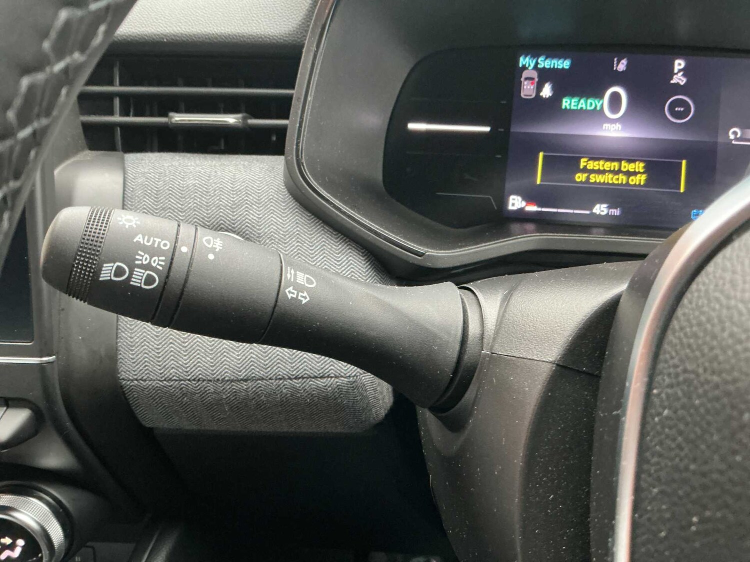 Used Renault Clio 2024 for sale - 77946137: Photo 25