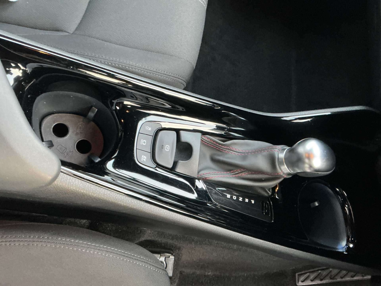 Used Toyota C-HR 2023 for sale - 77073236: Photo 13