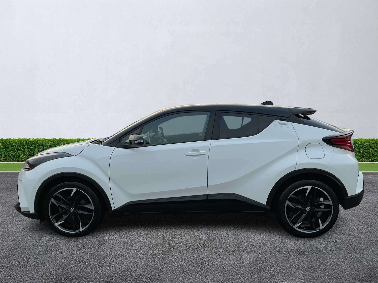 Used Toyota C-HR 2023 for sale - 77073236: Photo 19
