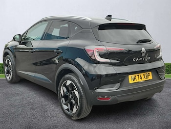Used Renault Captur 2024 for sale - 78552960: Photo
