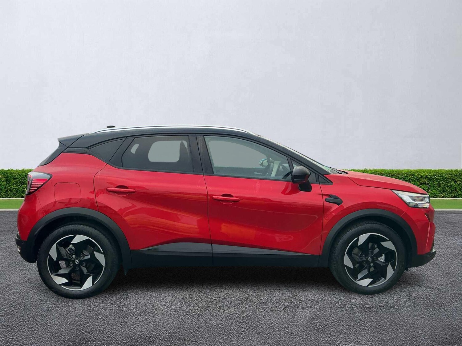 Used Renault Captur 2025 for sale - 76246257: Photo 3