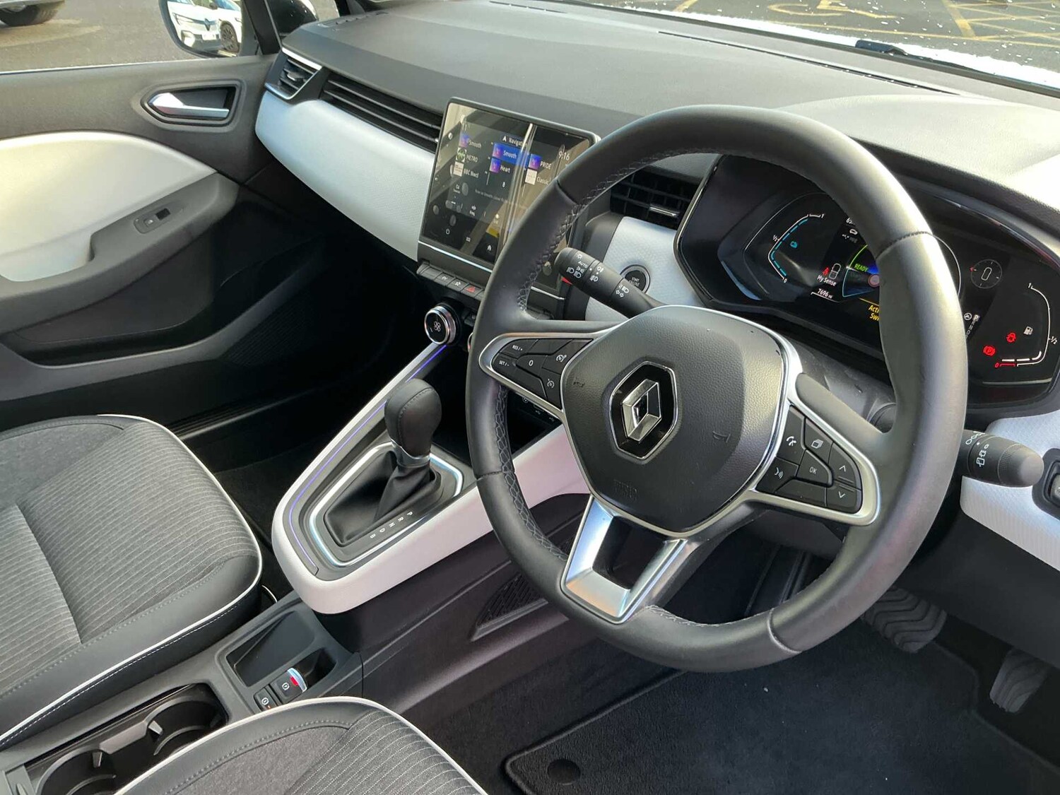 Used Renault Clio 2023 for sale - 78196514: Photo 14