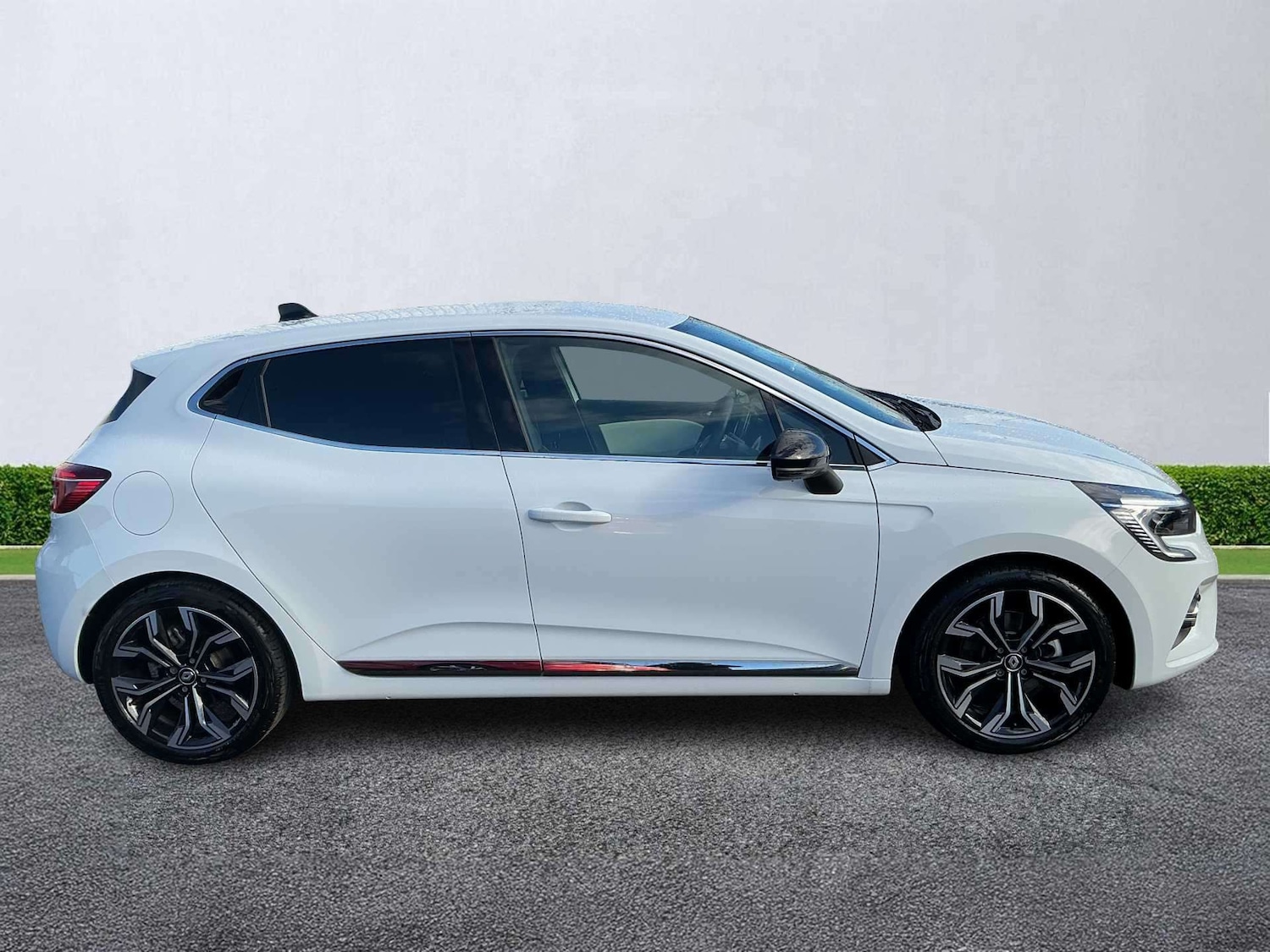 Used Renault Clio 2023 for sale - 78196514: Photo 3