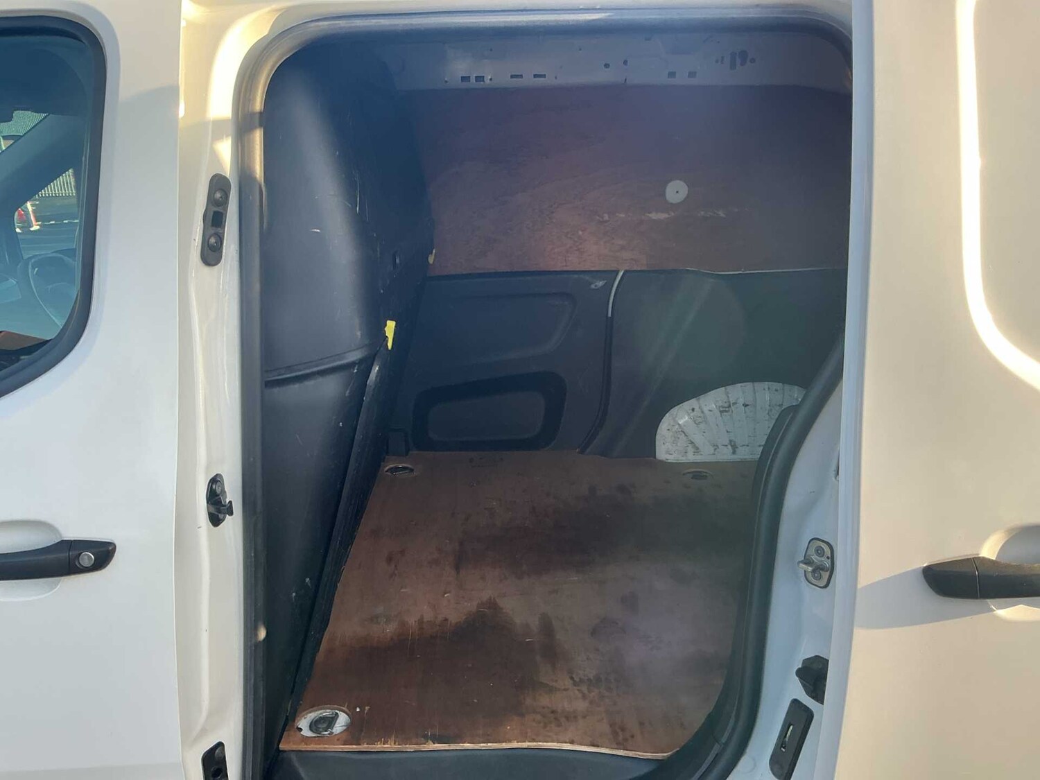 Used Peugeot Partner 2019 for sale - 76778266: Photo 15