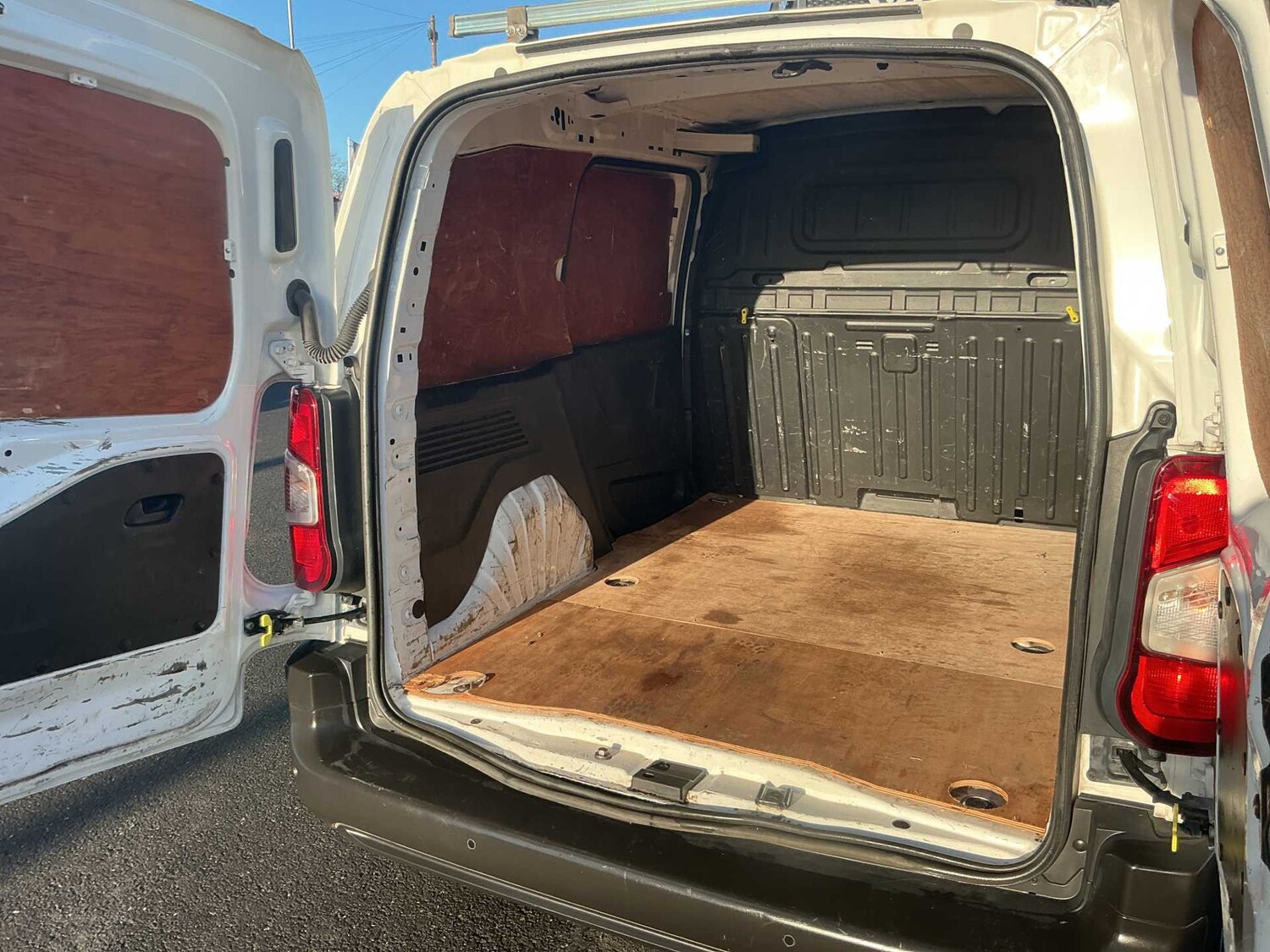 Used Peugeot Partner 2019 for sale - 76778266: Photo 16