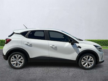 Used Renault Captur 2022 for sale - 79297932: Photo