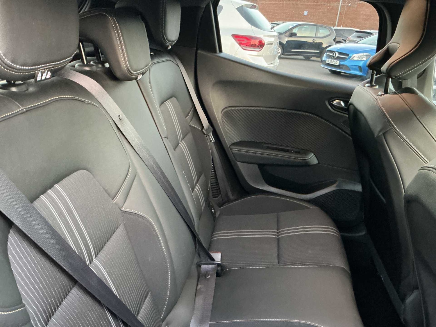 Used Renault Clio 2023 for sale - 76911266: Photo 15