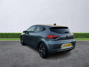 Used Renault Clio 2023 for sale - 76911266: Photo