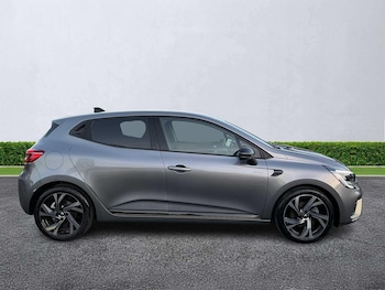 Used Renault Clio 2023 for sale - 76911266: Photo