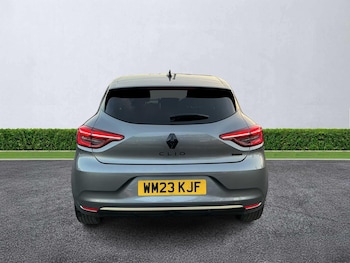 Used Renault Clio 2023 for sale - 76911266: Photo