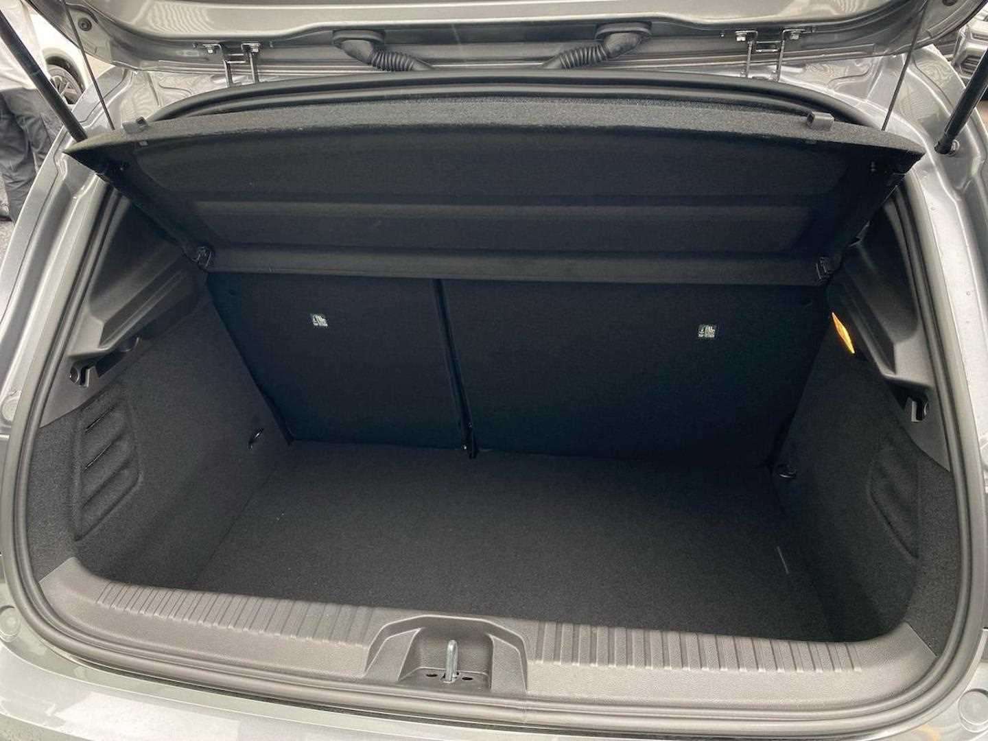 Used Renault Clio 2025 for sale - 77489680: Photo 18