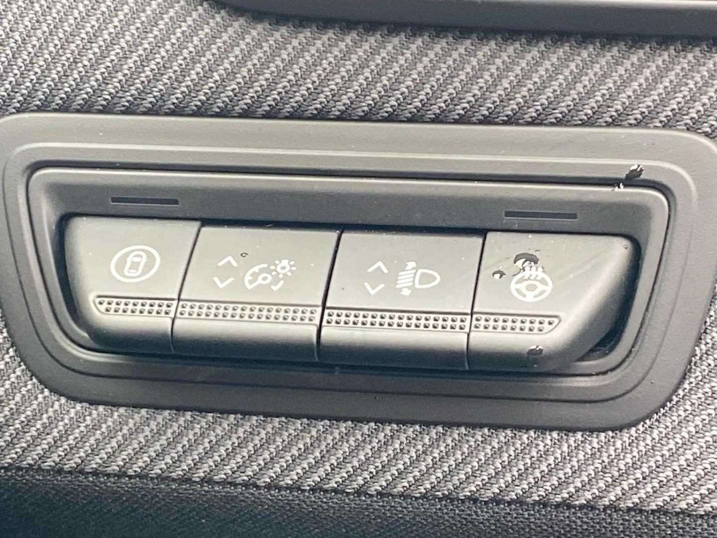 Used Renault Clio 2025 for sale - 77489680: Photo 23