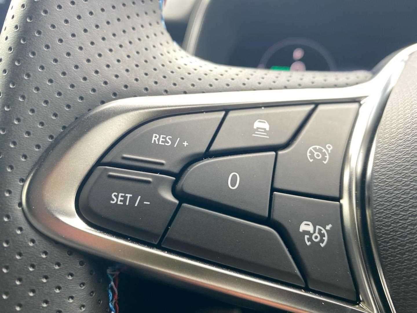 Used Renault Clio 2025 for sale - 77489680: Photo 27