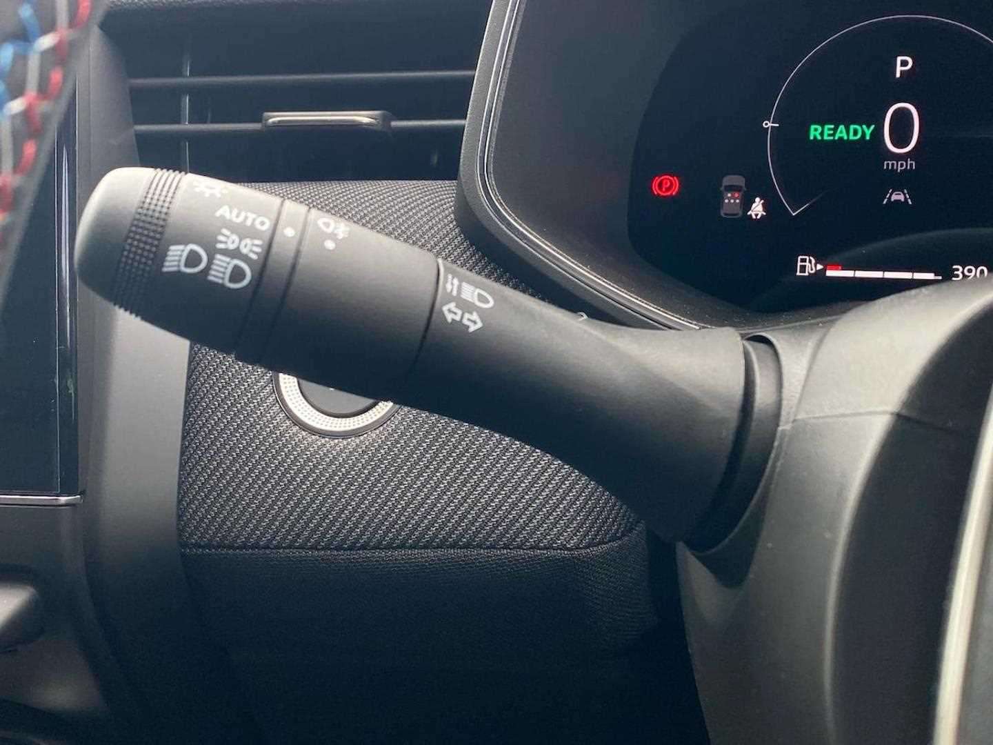 Used Renault Clio 2025 for sale - 77489680: Photo 28