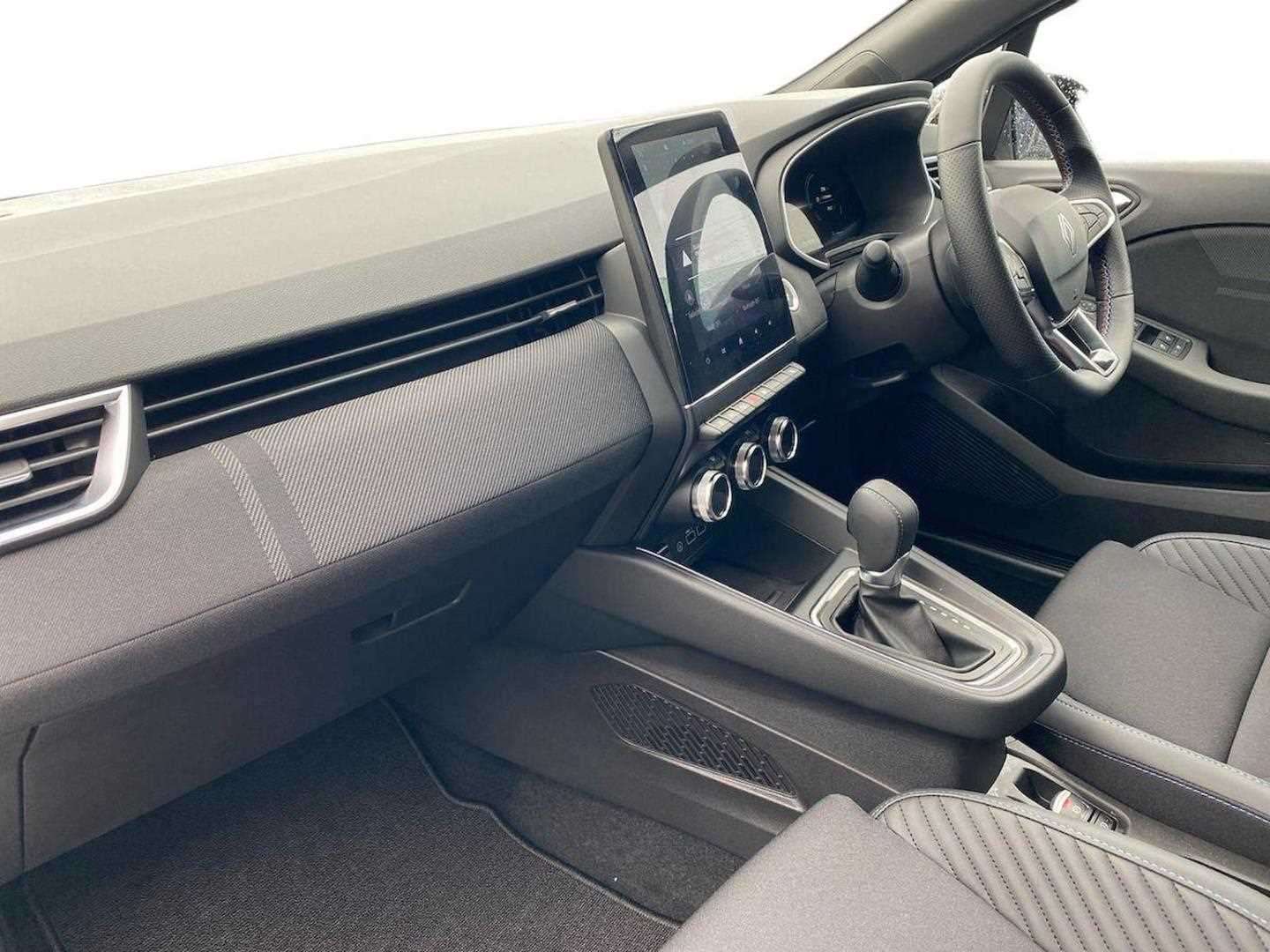 Used Renault Clio 2025 for sale - 77489680: Photo 8