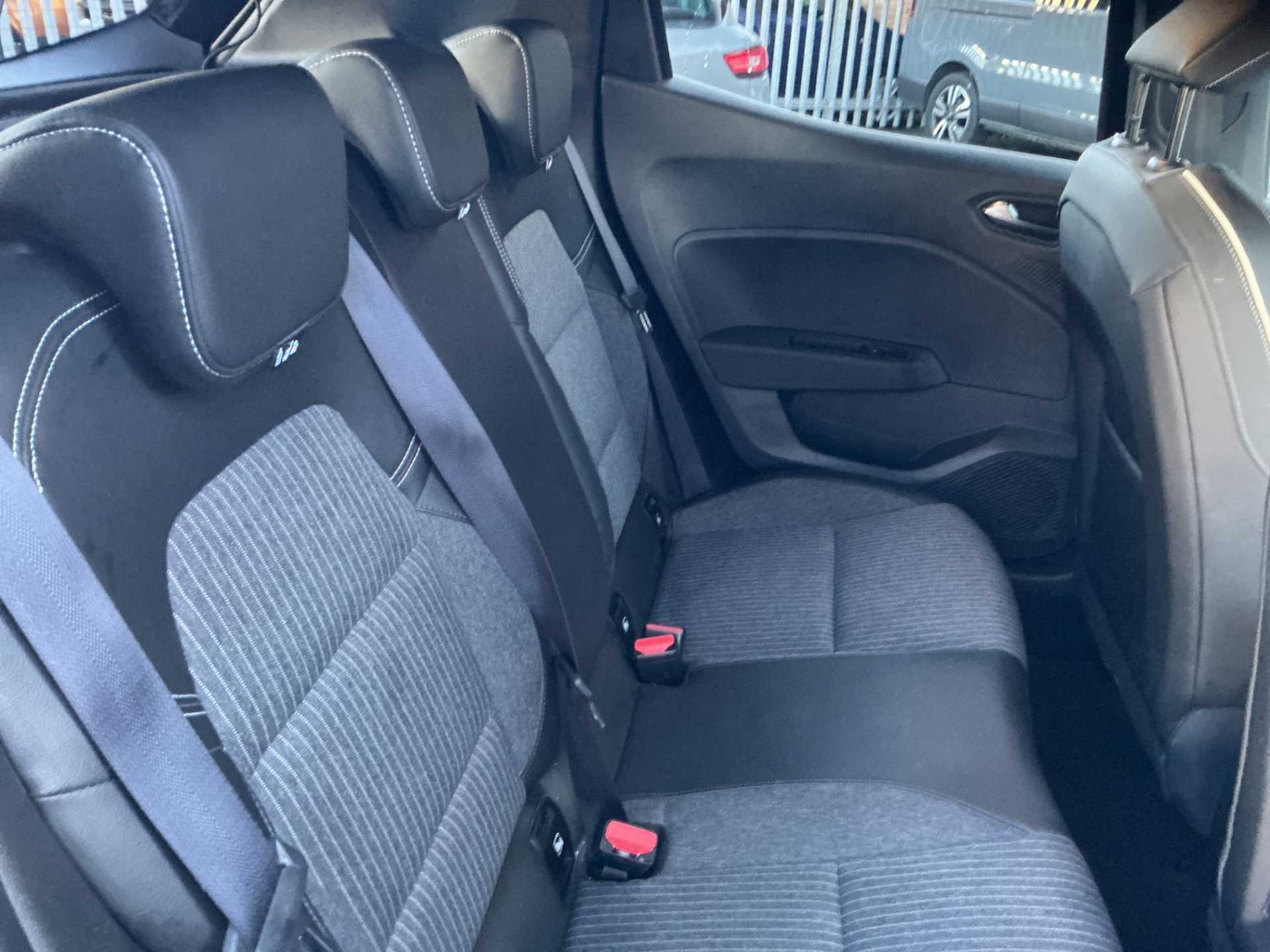 Used Renault Clio 2023 for sale - 76382664: Photo 15