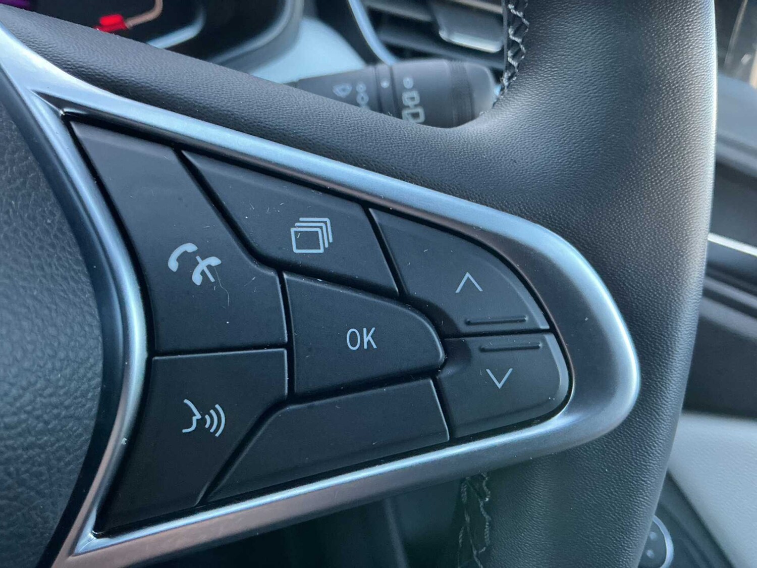 Used Renault Clio 2023 for sale - 76382664: Photo 23