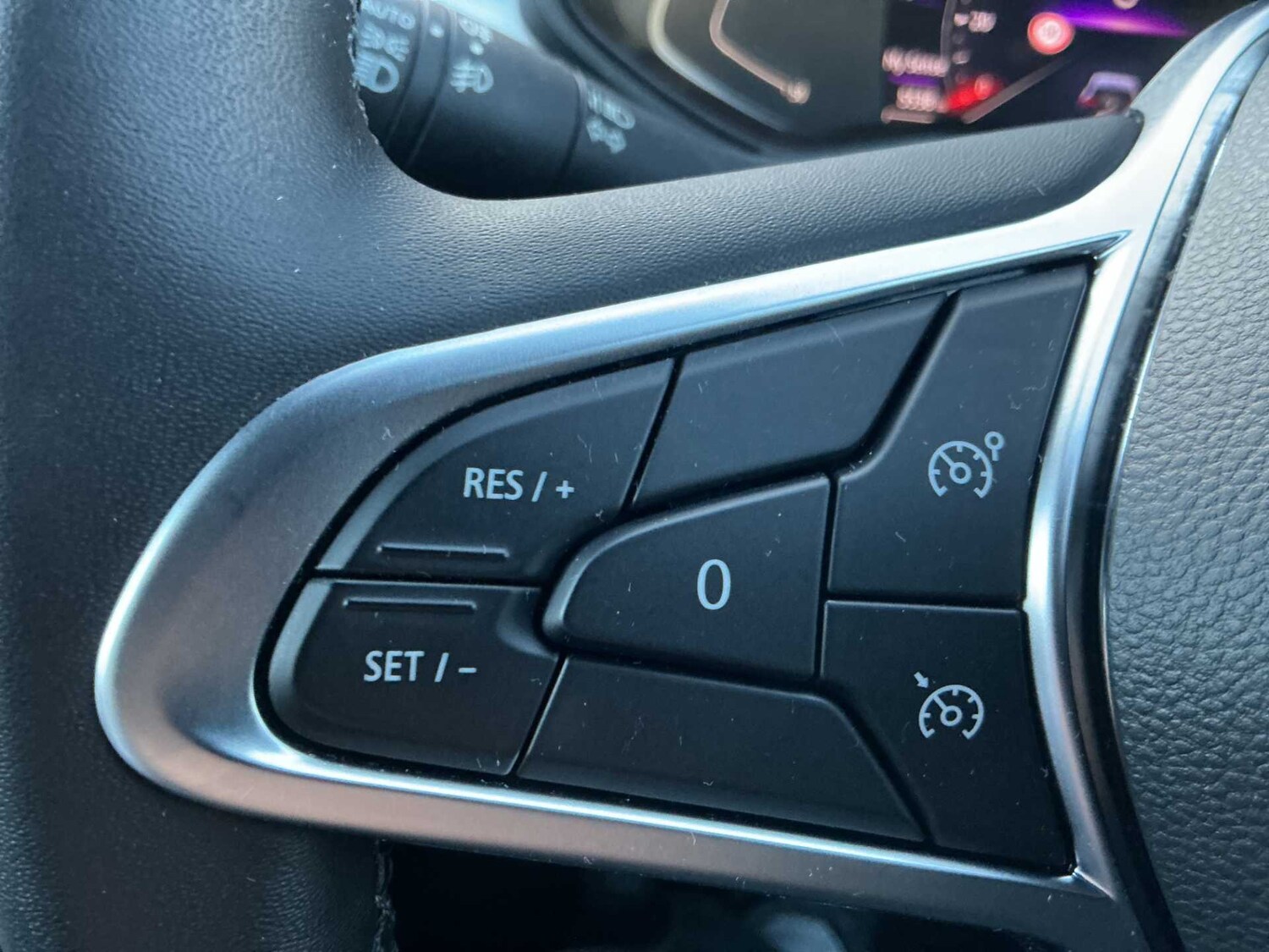 Used Renault Clio 2023 for sale - 76382664: Photo 24