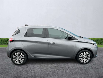 Used Renault Zoe 2022 for sale - 77023440: Photo