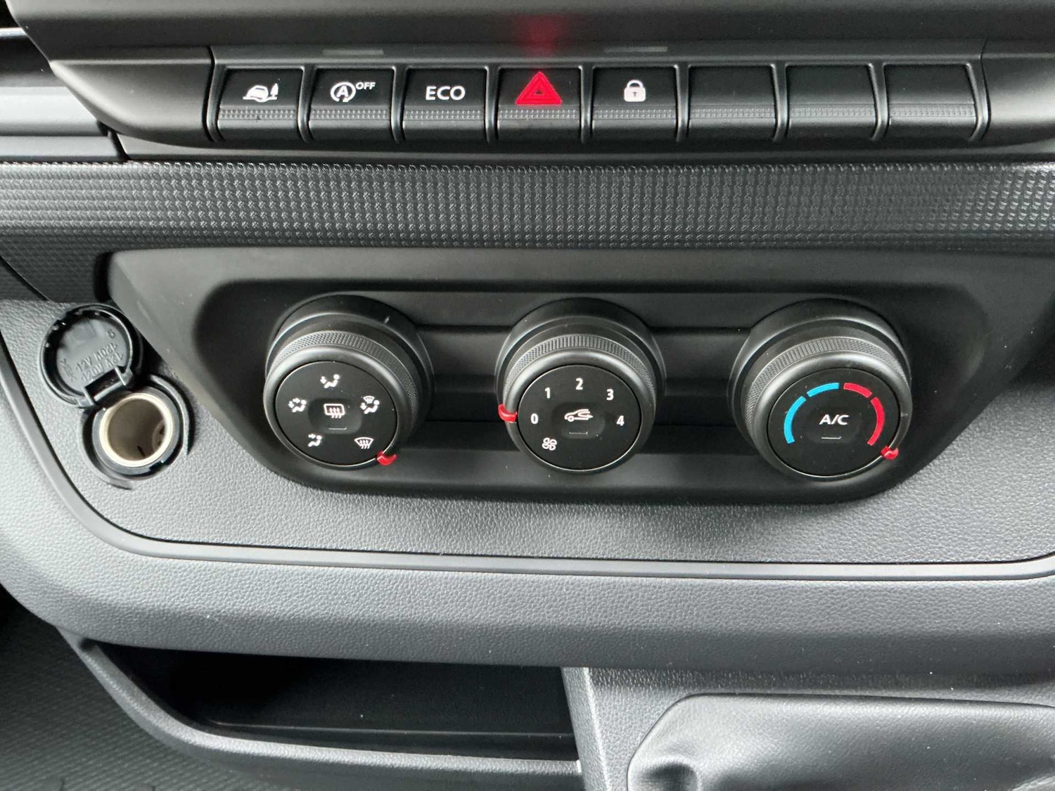 Used Renault Trafic 2025 for sale - 77676299: Photo 11